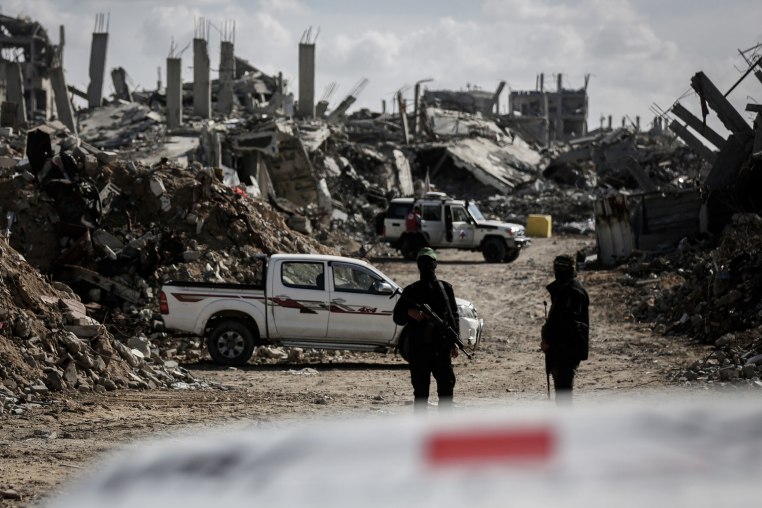 Hamas Militants Search for Israeli Hostage Remains in Northern Gaza